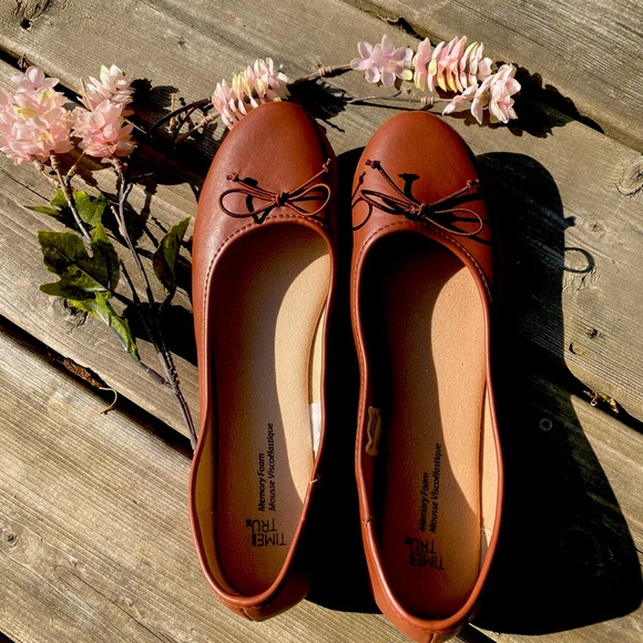 Maroon ballet flats | Burnt Orange | fall colour | brown ballet flats | bows | - Picture 2 of 6